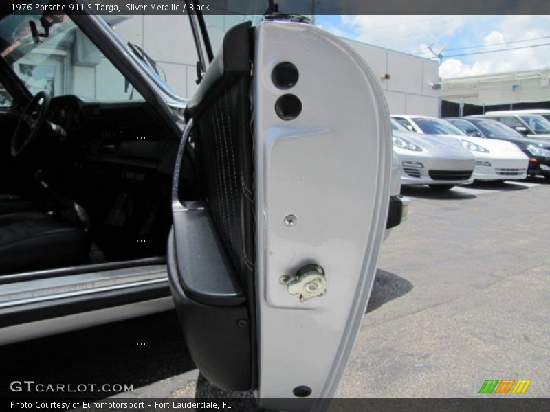 Silver Metallic / Black 1976 Porsche 911 S Targa
