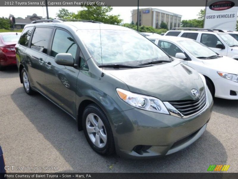 Cypress Green Pearl / Light Gray 2012 Toyota Sienna LE