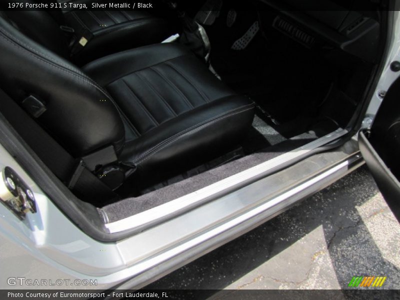 Front Seat of 1976 911 S Targa