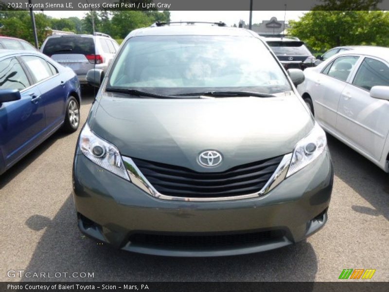 Cypress Green Pearl / Light Gray 2012 Toyota Sienna LE