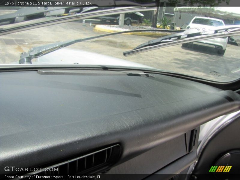 Silver Metallic / Black 1976 Porsche 911 S Targa