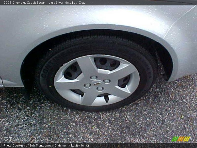 Ultra Silver Metallic / Gray 2005 Chevrolet Cobalt Sedan