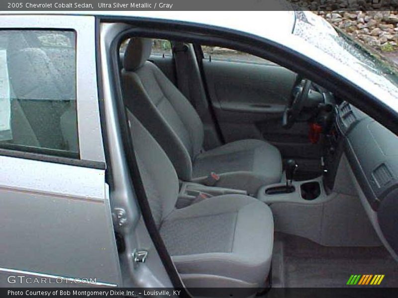 Ultra Silver Metallic / Gray 2005 Chevrolet Cobalt Sedan