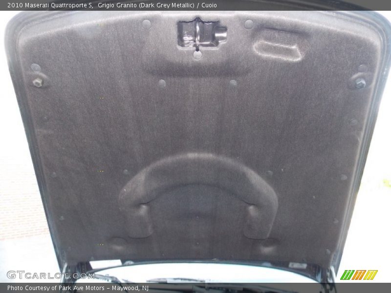 Grigio Granito (Dark Grey Metallic) / Cuoio 2010 Maserati Quattroporte S