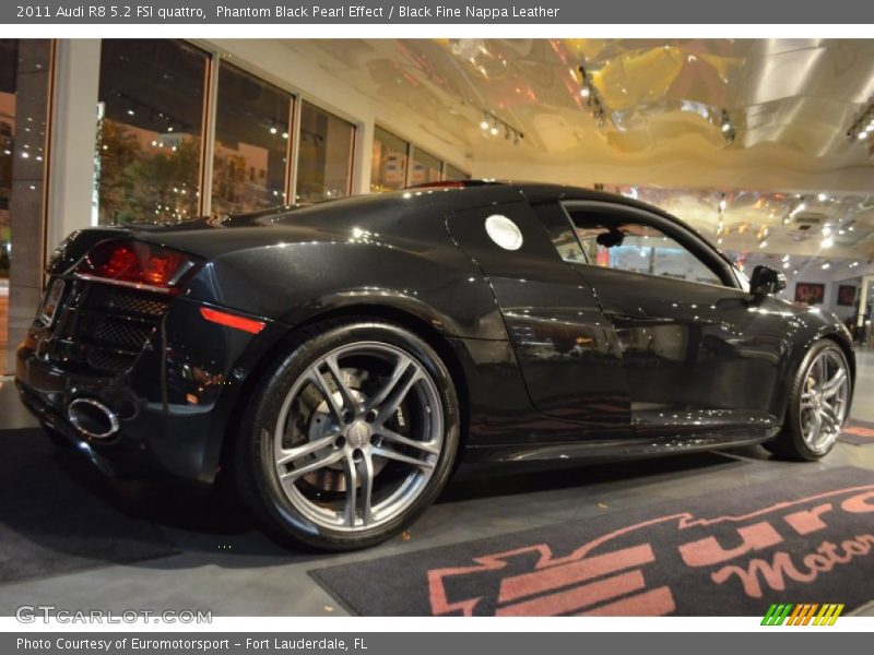 Phantom Black Pearl Effect / Black Fine Nappa Leather 2011 Audi R8 5.2 FSI quattro
