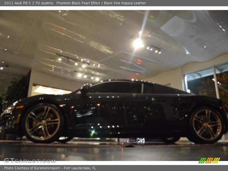 Phantom Black Pearl Effect / Black Fine Nappa Leather 2011 Audi R8 5.2 FSI quattro