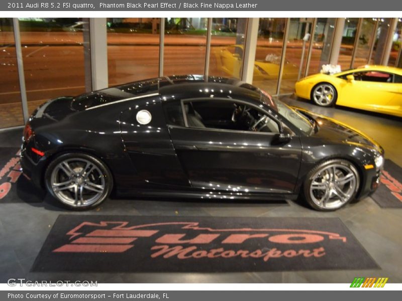 Phantom Black Pearl Effect / Black Fine Nappa Leather 2011 Audi R8 5.2 FSI quattro
