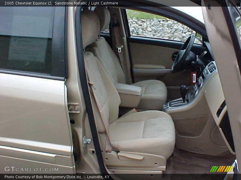 Sandstone Metallic / Light Cashmere 2005 Chevrolet Equinox LS