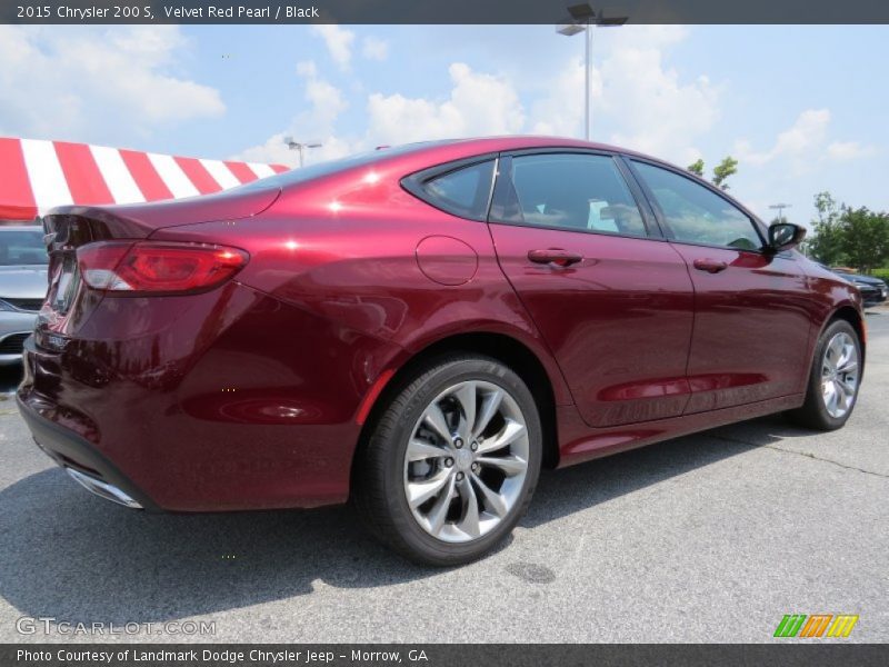 Velvet Red Pearl / Black 2015 Chrysler 200 S