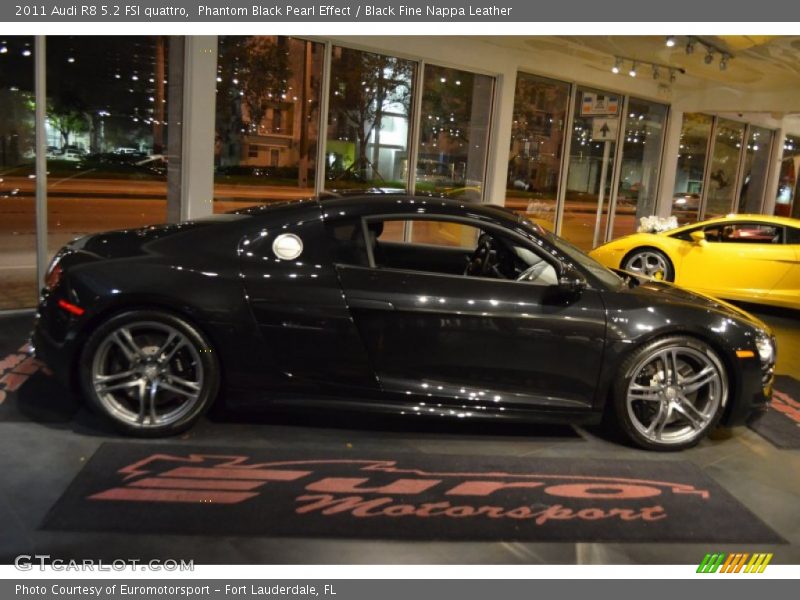 Phantom Black Pearl Effect / Black Fine Nappa Leather 2011 Audi R8 5.2 FSI quattro