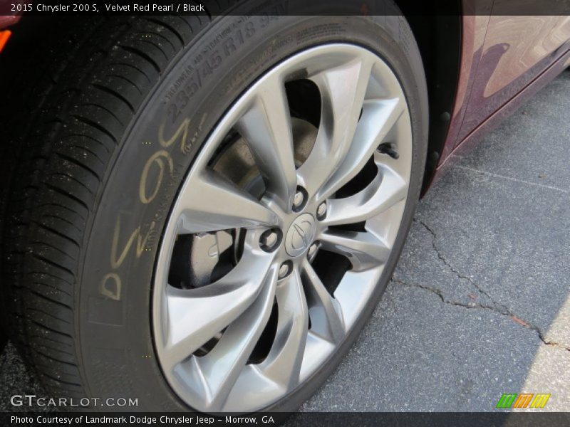 Velvet Red Pearl / Black 2015 Chrysler 200 S