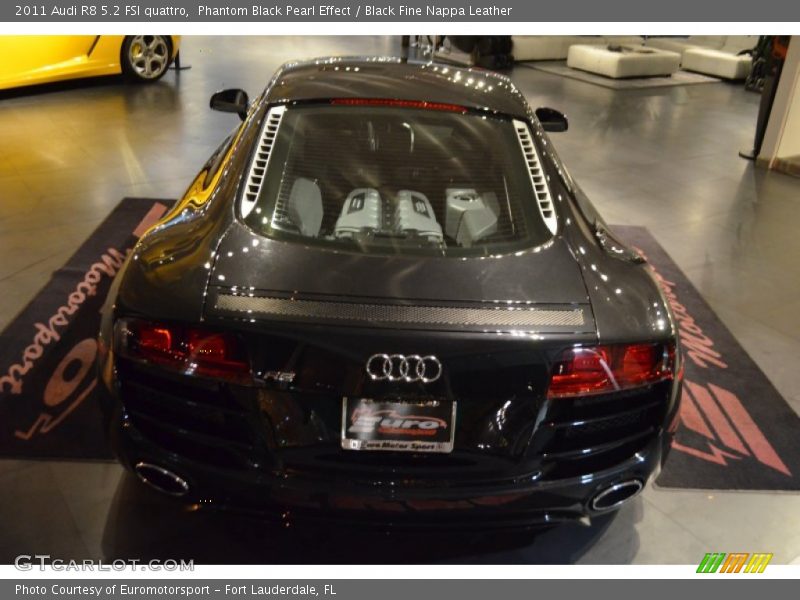 Phantom Black Pearl Effect / Black Fine Nappa Leather 2011 Audi R8 5.2 FSI quattro