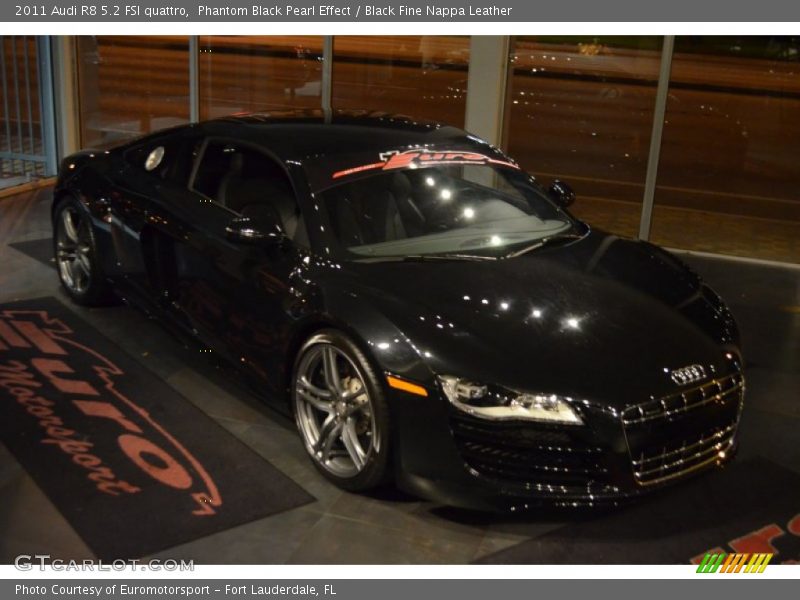 Phantom Black Pearl Effect / Black Fine Nappa Leather 2011 Audi R8 5.2 FSI quattro