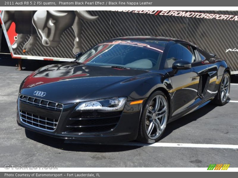 Phantom Black Pearl Effect / Black Fine Nappa Leather 2011 Audi R8 5.2 FSI quattro