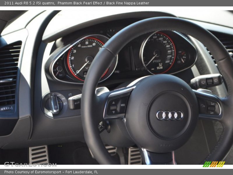 Phantom Black Pearl Effect / Black Fine Nappa Leather 2011 Audi R8 5.2 FSI quattro