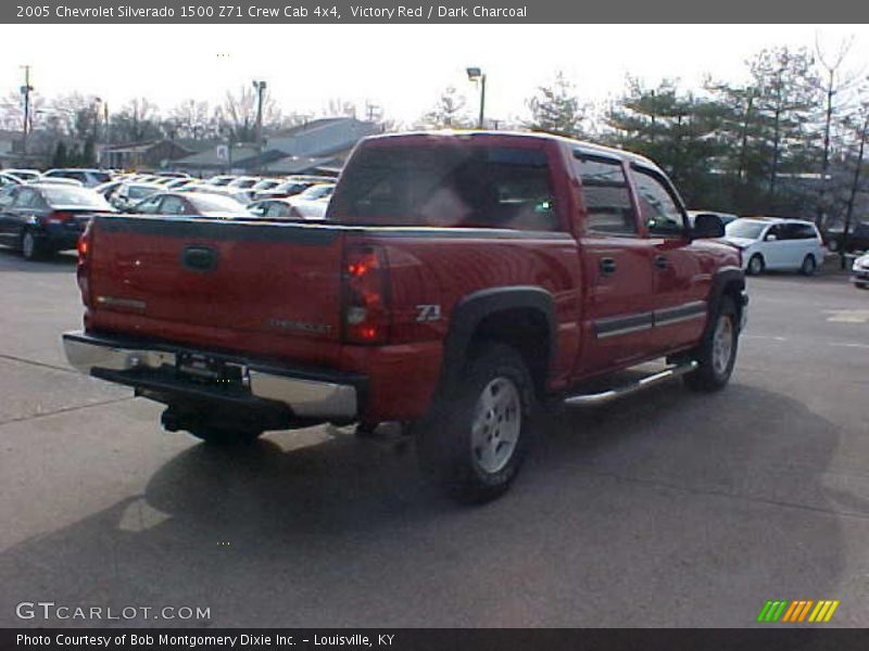 Victory Red / Dark Charcoal 2005 Chevrolet Silverado 1500 Z71 Crew Cab 4x4