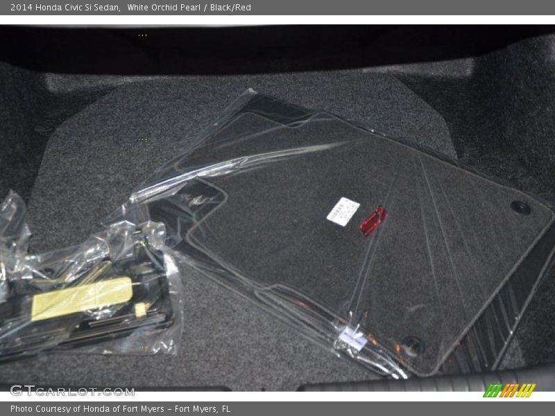 White Orchid Pearl / Black/Red 2014 Honda Civic Si Sedan