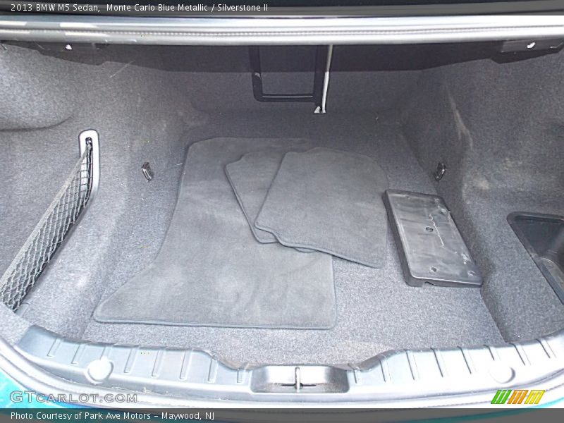  2013 M5 Sedan Trunk