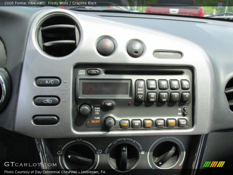 Frosty White / Graphite Black 2006 Pontiac Vibe AWD