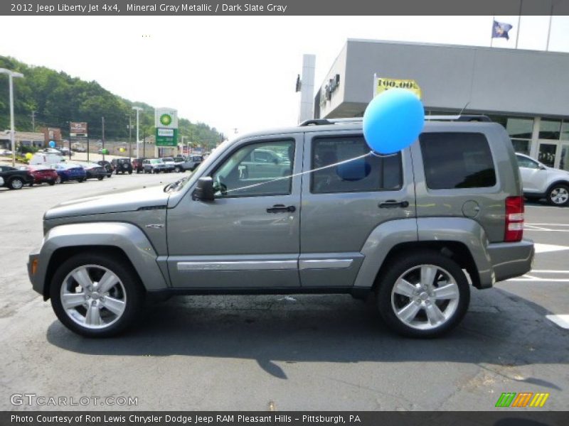 Mineral Gray Metallic / Dark Slate Gray 2012 Jeep Liberty Jet 4x4