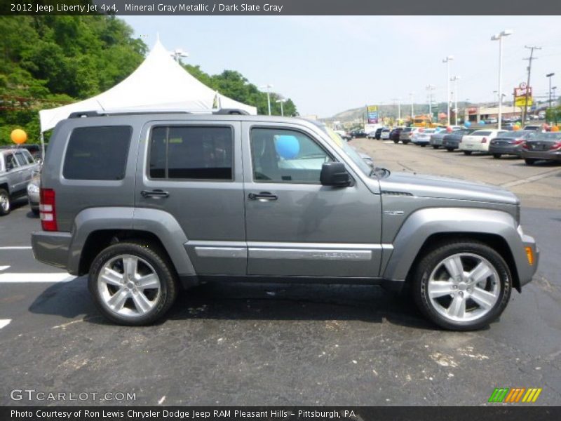 Mineral Gray Metallic / Dark Slate Gray 2012 Jeep Liberty Jet 4x4