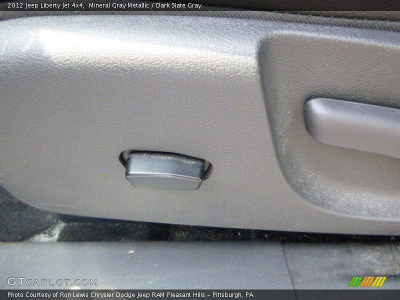 Mineral Gray Metallic / Dark Slate Gray 2012 Jeep Liberty Jet 4x4
