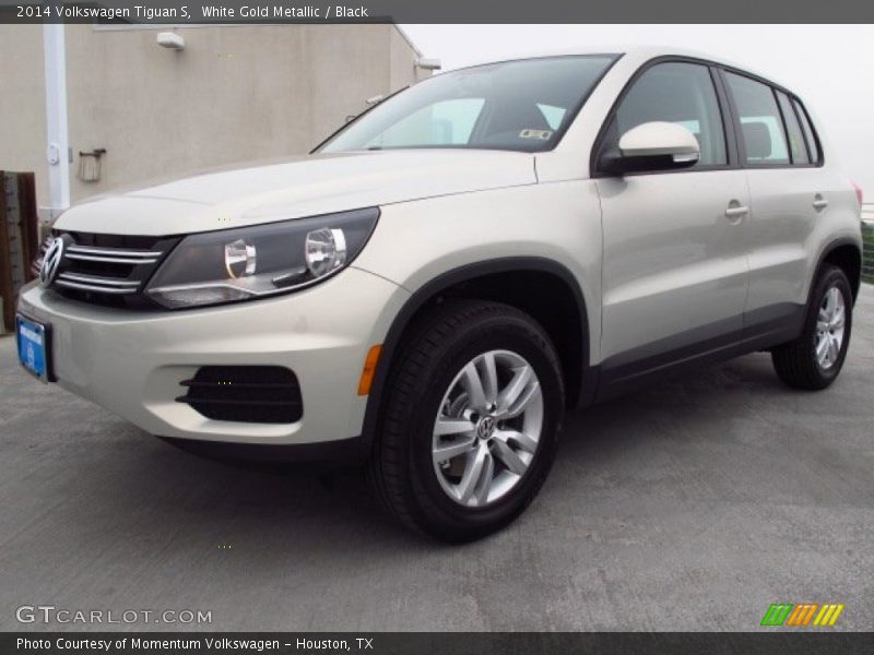 White Gold Metallic / Black 2014 Volkswagen Tiguan S