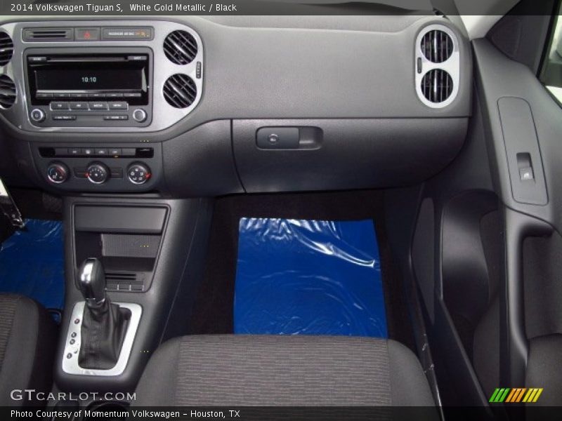 White Gold Metallic / Black 2014 Volkswagen Tiguan S