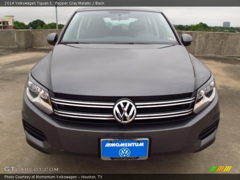 Pepper Gray Metallic / Black 2014 Volkswagen Tiguan S