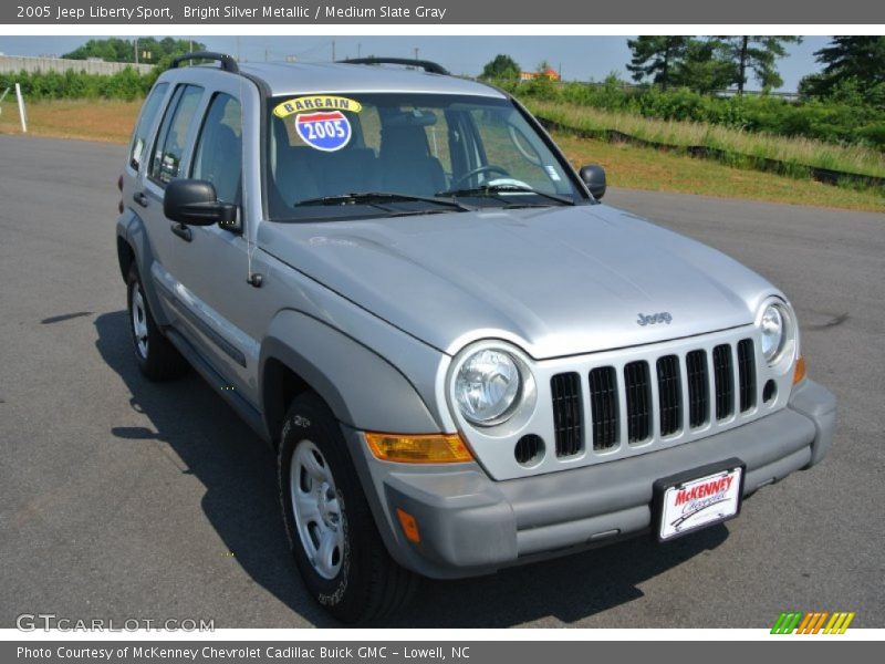 Bright Silver Metallic / Medium Slate Gray 2005 Jeep Liberty Sport