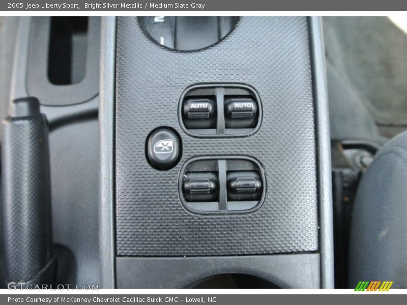 Bright Silver Metallic / Medium Slate Gray 2005 Jeep Liberty Sport