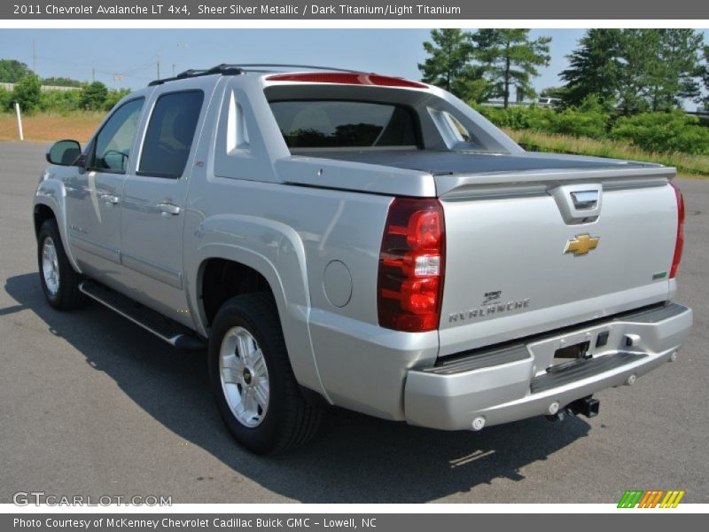 Sheer Silver Metallic / Dark Titanium/Light Titanium 2011 Chevrolet Avalanche LT 4x4