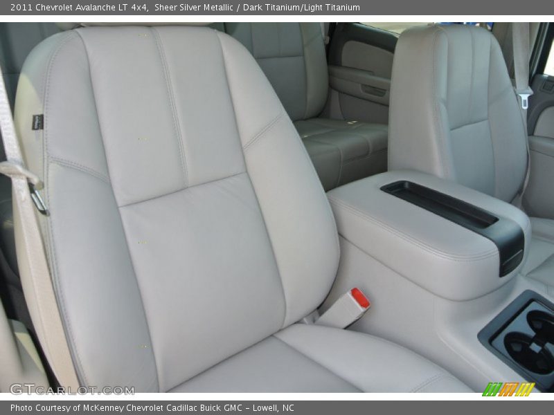 Sheer Silver Metallic / Dark Titanium/Light Titanium 2011 Chevrolet Avalanche LT 4x4