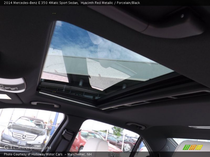 Sunroof of 2014 E 350 4Matic Sport Sedan