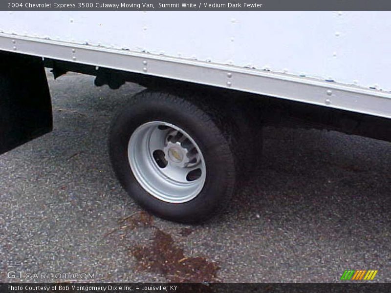 Summit White / Medium Dark Pewter 2004 Chevrolet Express 3500 Cutaway Moving Van