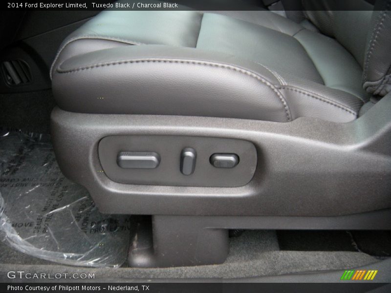 Tuxedo Black / Charcoal Black 2014 Ford Explorer Limited