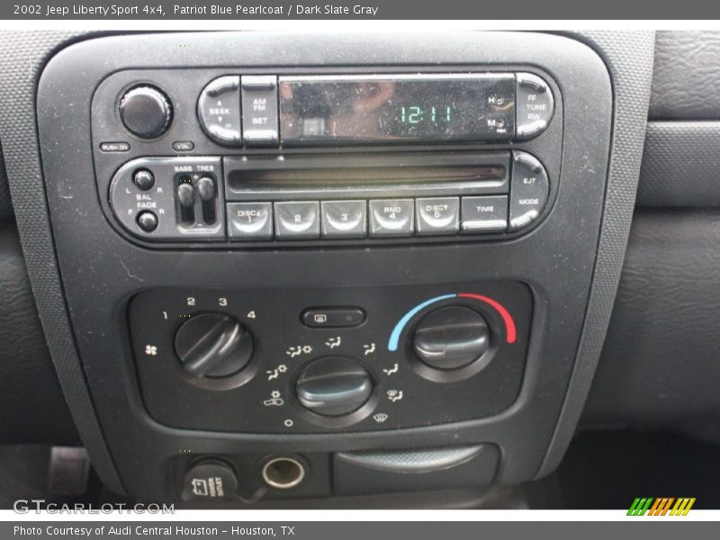 Patriot Blue Pearlcoat / Dark Slate Gray 2002 Jeep Liberty Sport 4x4