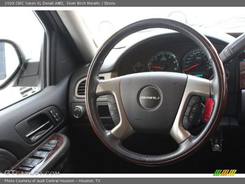 Silver Birch Metallic / Ebony 2009 GMC Yukon XL Denali AWD