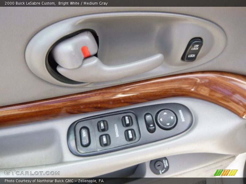 Bright White / Medium Gray 2000 Buick LeSabre Custom