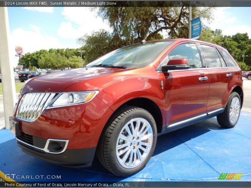 Front 3/4 View of 2014 MKX FWD