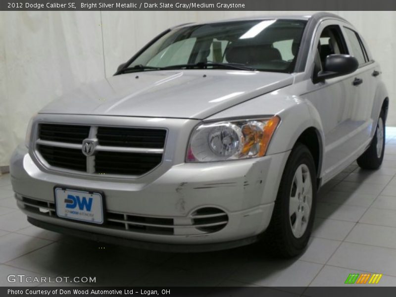 Bright Silver Metallic / Dark Slate Gray/Medium Graystone 2012 Dodge Caliber SE