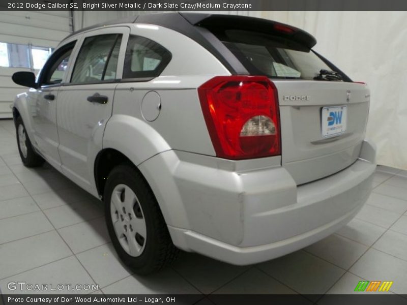 Bright Silver Metallic / Dark Slate Gray/Medium Graystone 2012 Dodge Caliber SE