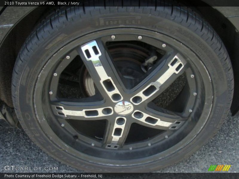 Black / Ivory 2010 Toyota Venza V6 AWD