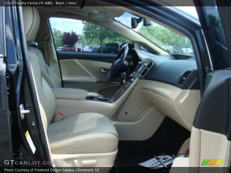 Black / Ivory 2010 Toyota Venza V6 AWD