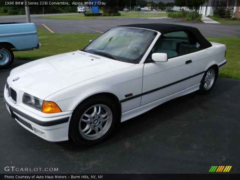 Front 3/4 View of 1996 3 Series 328i Convertible