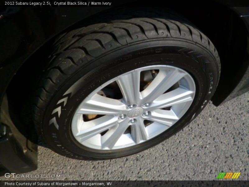 Crystal Black Silica / Warm Ivory 2012 Subaru Legacy 2.5i