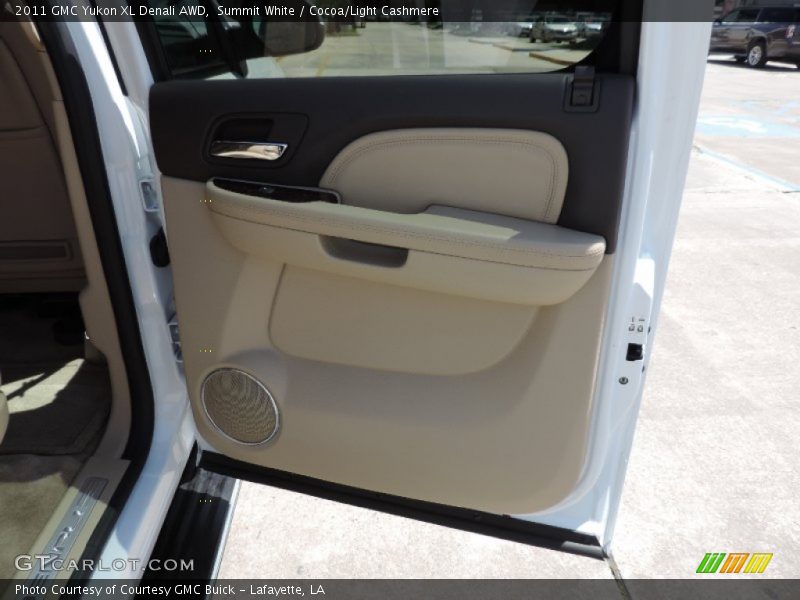 Summit White / Cocoa/Light Cashmere 2011 GMC Yukon XL Denali AWD