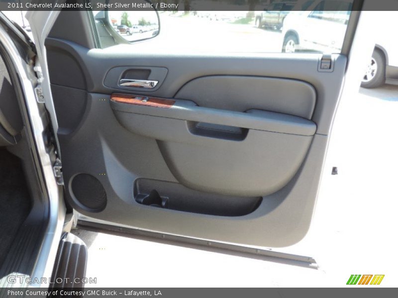 Sheer Silver Metallic / Ebony 2011 Chevrolet Avalanche LS