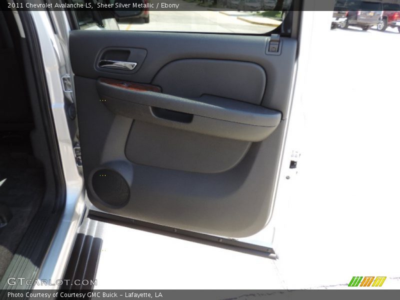 Sheer Silver Metallic / Ebony 2011 Chevrolet Avalanche LS