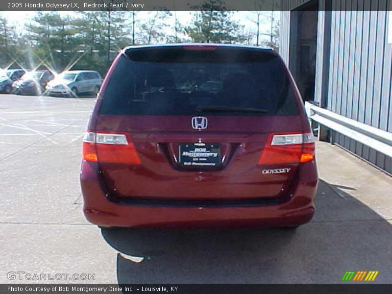 Redrock Pearl / Ivory 2005 Honda Odyssey LX